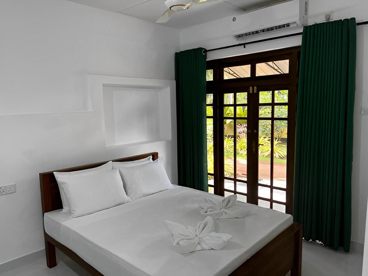 Water Front Home Stay And Resort Anuradhapura Kültér fotó