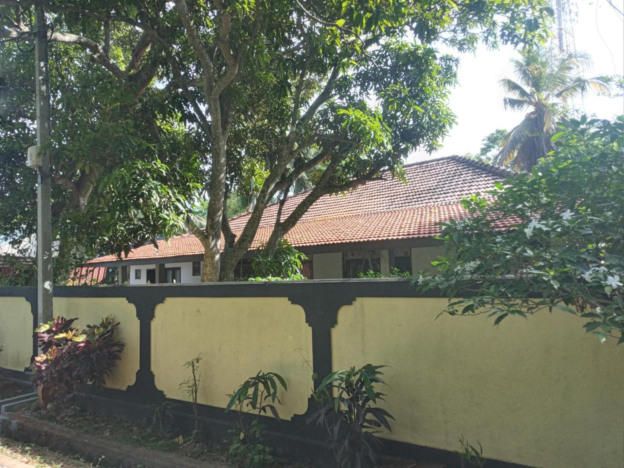Water Front Home Stay And Resort Anuradhapura Kültér fotó